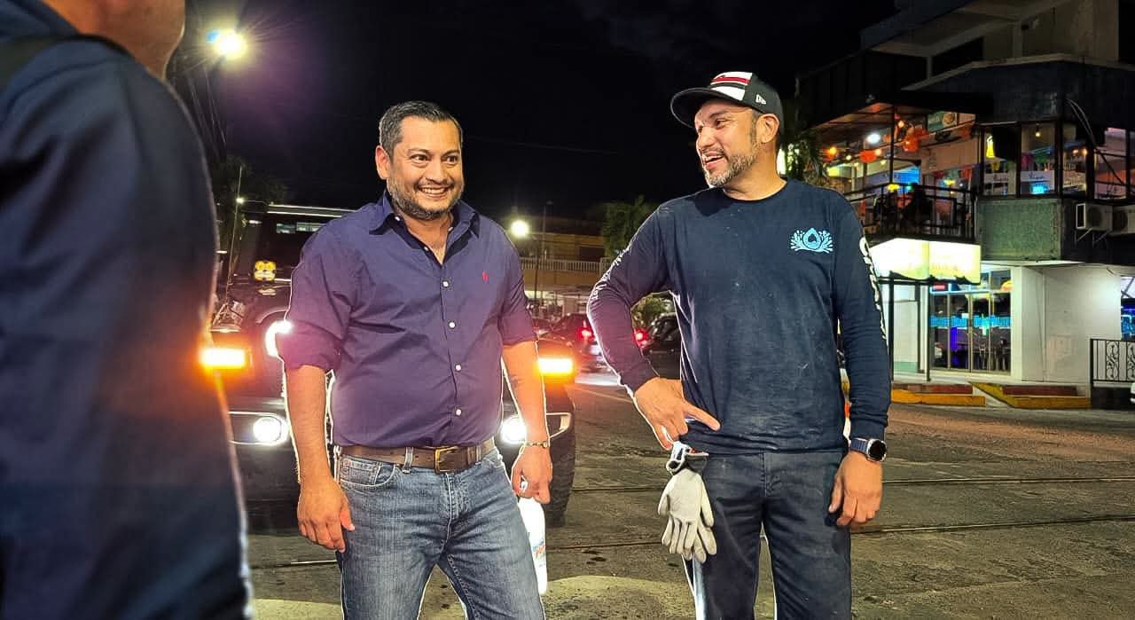 Supervisa Alcalde Carlos Reyes y CMAPS reparación de fuga de agua en arteria principal de Cardel