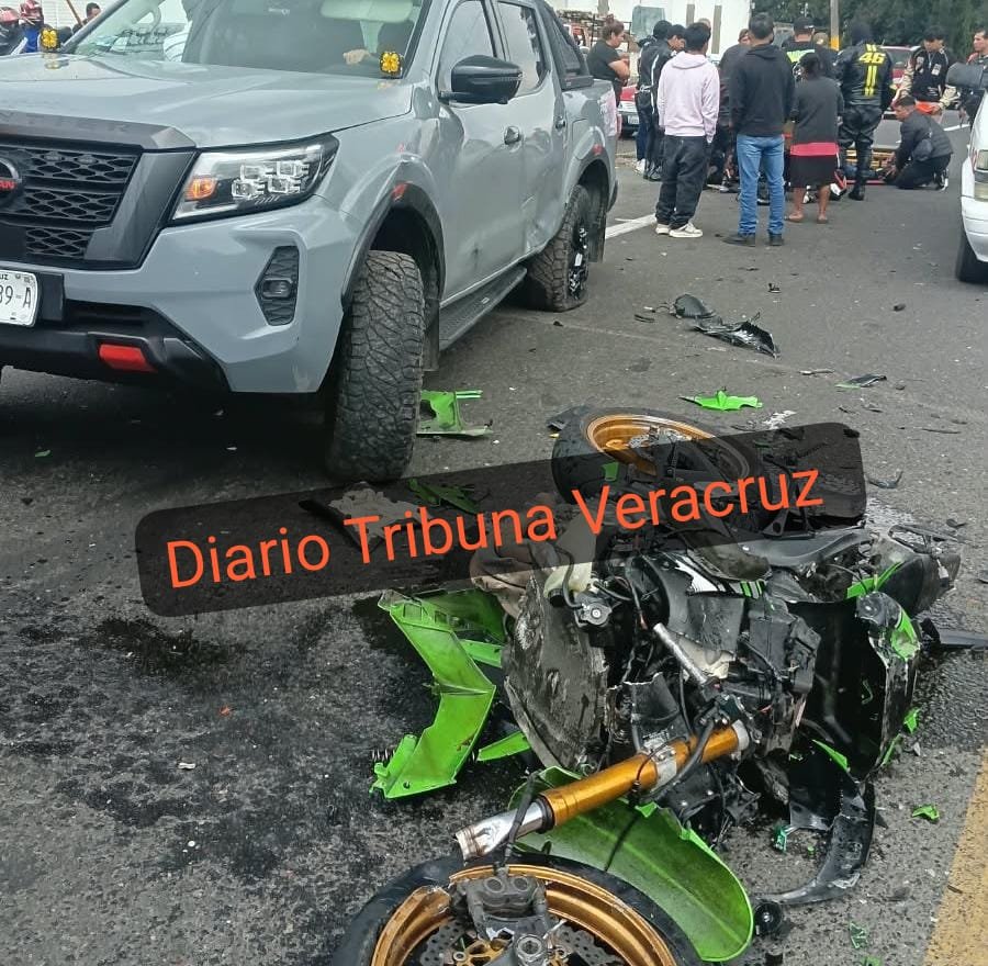 Fatal accidente en la Xalapa-Perote a altura del municipio de Rafael Lucio pierde la vida motociclista
