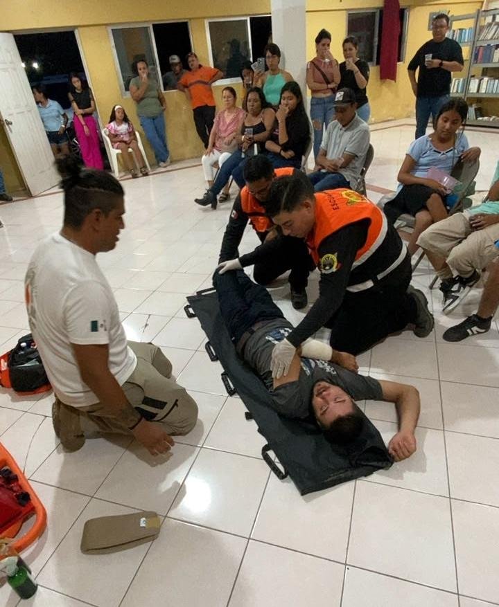Cuerpos de Rescate realizan taller de primeros auxilios y atención prehospitalaria en Actopan