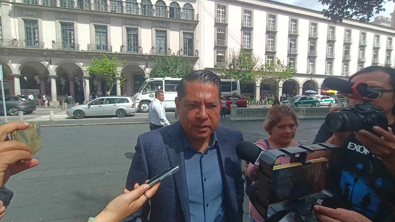 Ofertan 670 vacantes con salarios de hasta 25 mil pesos en Xalapa; anuncian cierre de juntas de conciliación en Veracruz