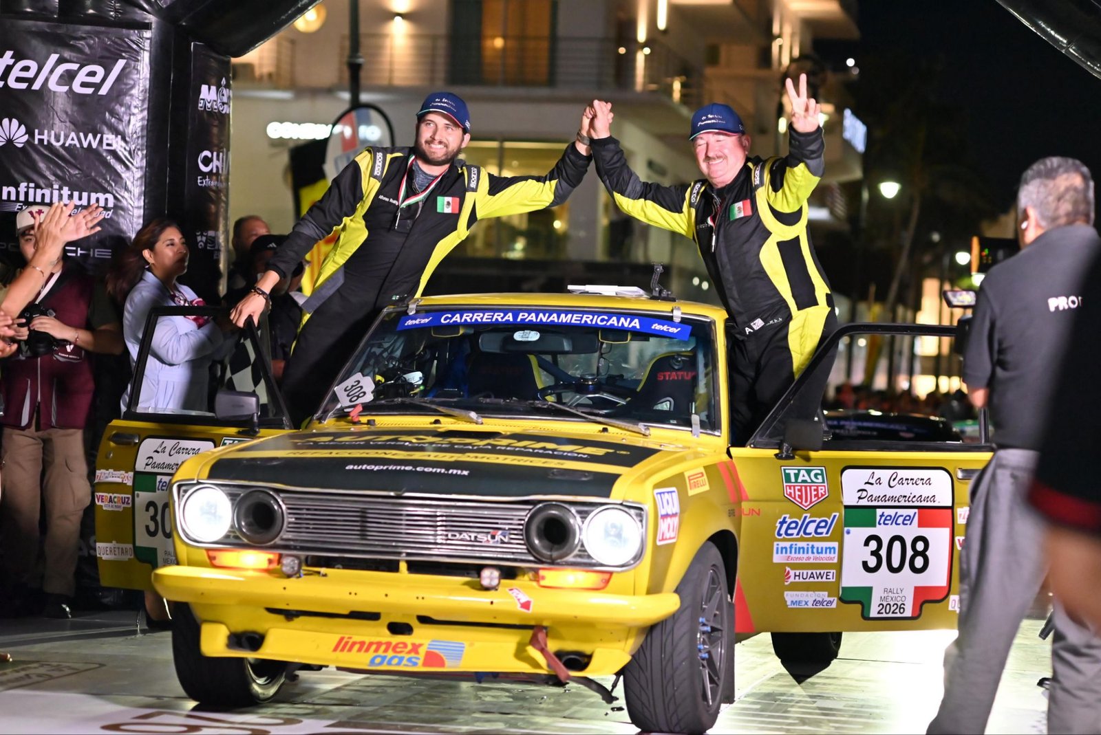La Carrera Panamericana llegó a Veracruz; rugen los motores en el puerto