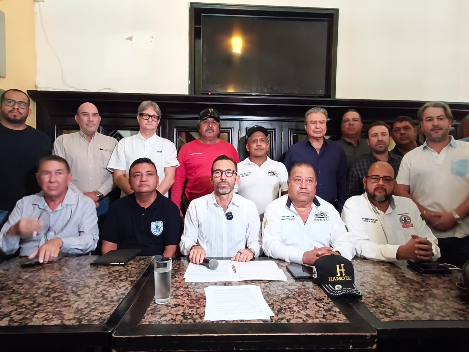 TRANSPORTISTAS ANUNCIAN PARO NACIONAL DE PARA ESTE LUNES; CONVOCAN CANACAR, HAMOTAC, INDECO Y FEMATRACCANACAR, AMOTAC, INDECO Y FEMATRAC