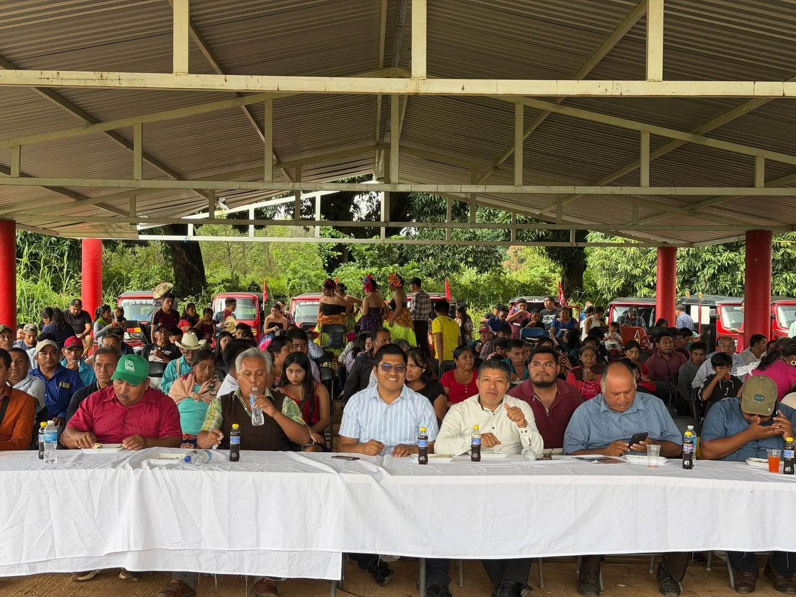 Se reúnen líderes antorchistas de la Sierra de Soteapan con dirigencia estatal