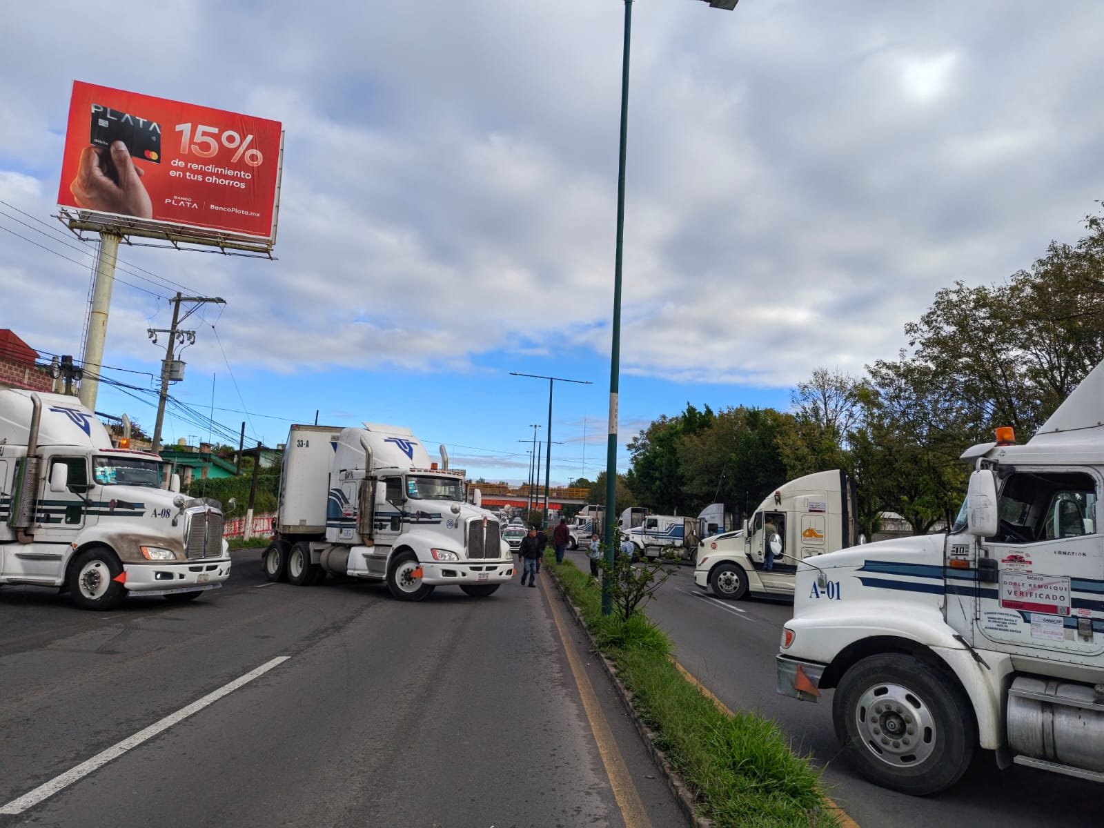 Arranca Paro Nacional de Transportistas este lunes en boulevard Xalapa-Banderilla