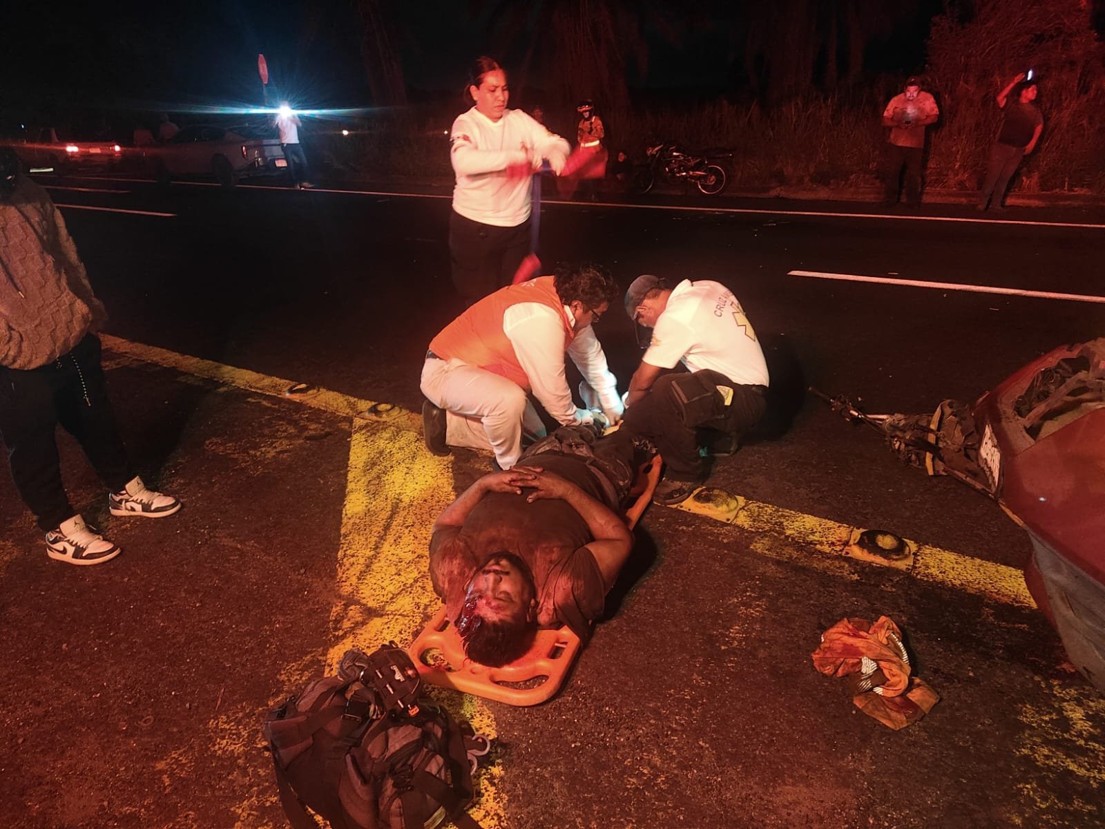 Mecánico resulta herido tras ser arrollado por camioneta en la carretera Veracruz-Xalapa