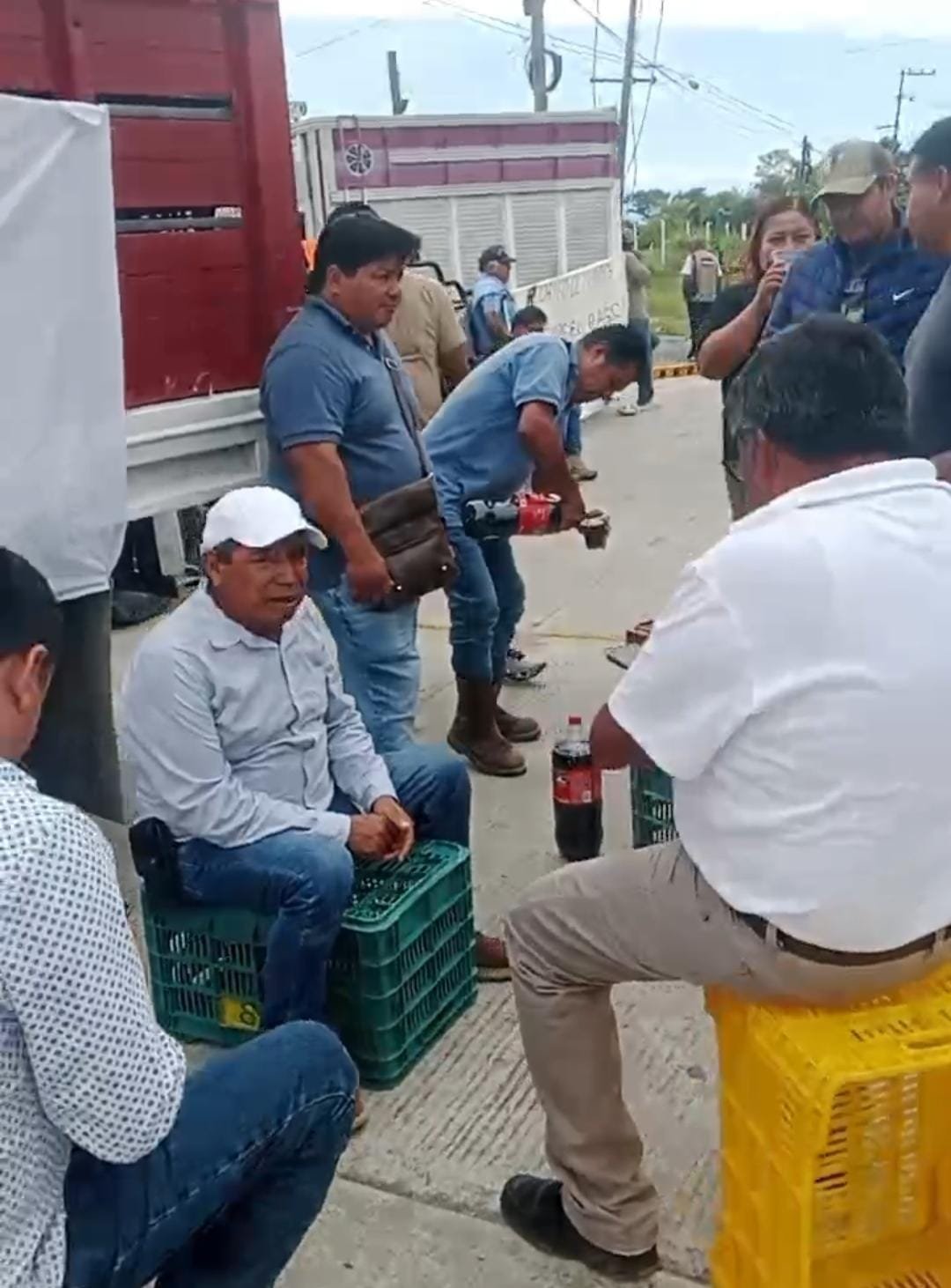 ¡LIMONEROS HACEN PLANTÓN Y NAHLE LOS FRENA!