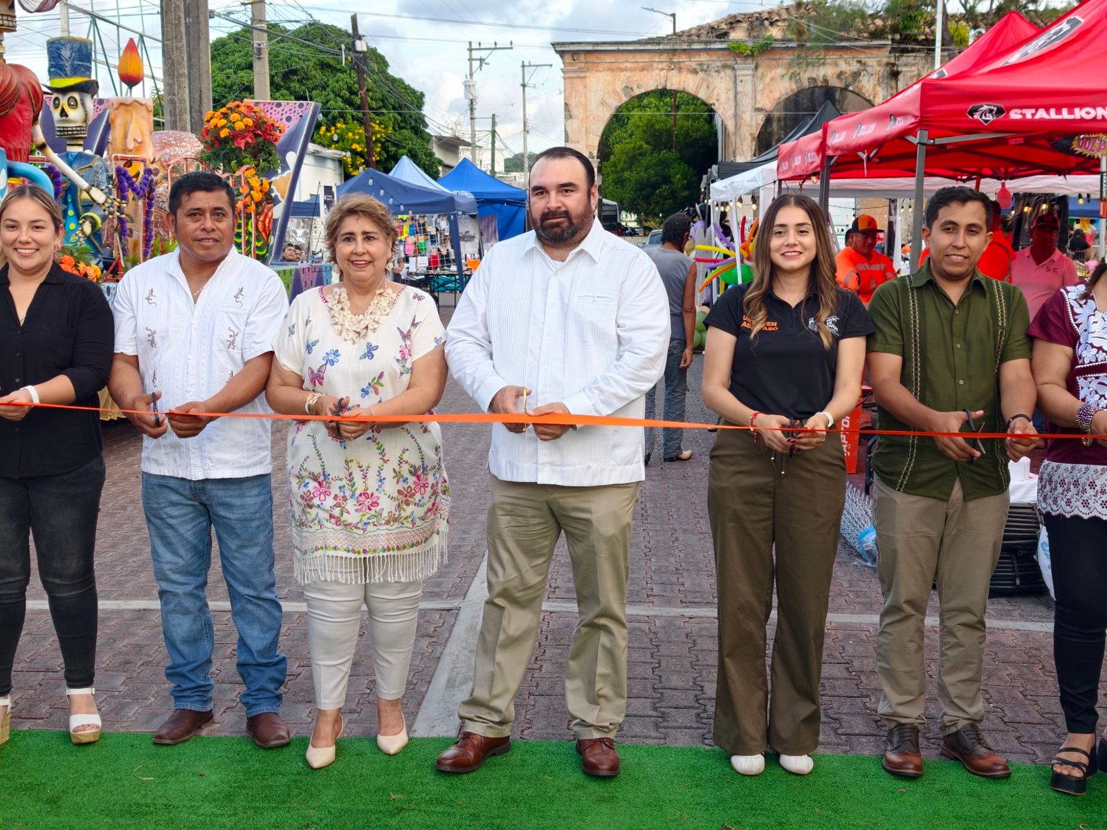 Uriel Peralta arranca la primera edición de la Expo Paso de Ovejas
